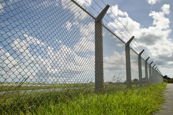 Metal Wire Fence Installation