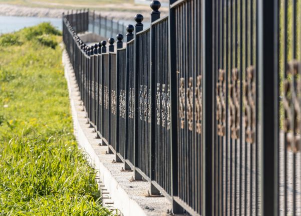 Steel Fence Renovation